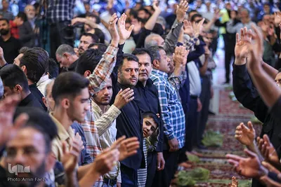 مراسم سوگواری شب شهادت امام صادق(ع) در حرم شاهچراغ