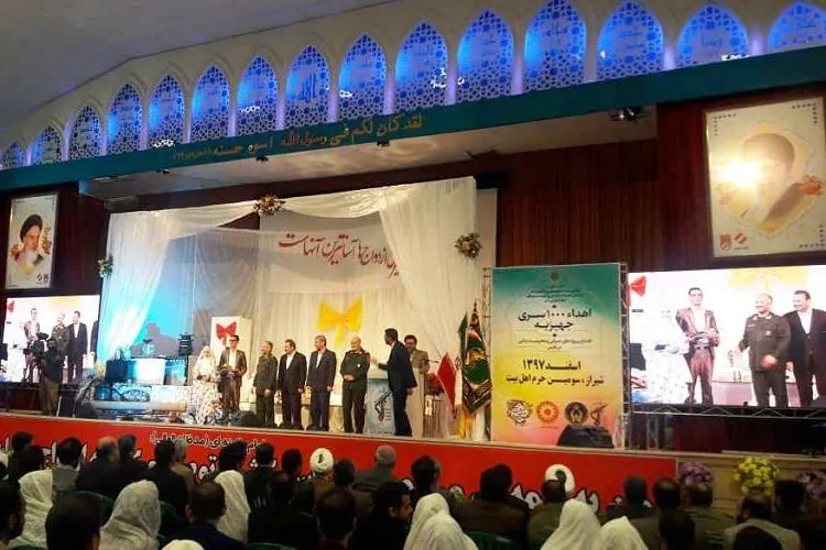 افتتاح ۱۳۷۱ پروژه محرومیت‌زدایی و هزار سری جهیزیه در فارس