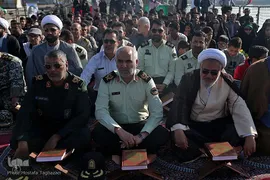 محفل انس با قرآن کاروان قرآنی انقلاب بر عرشه ناو شکن سهند نیروی دریایی ارتش