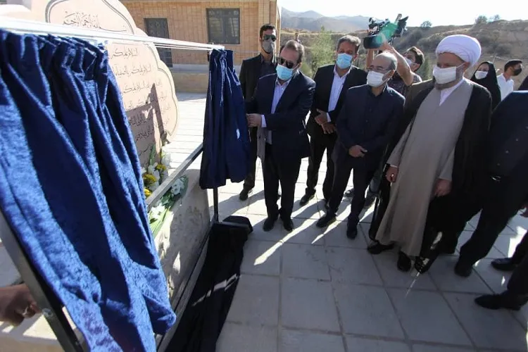 یادمان شهدای گمنام دانشگاه شیراز افتتاح شد
