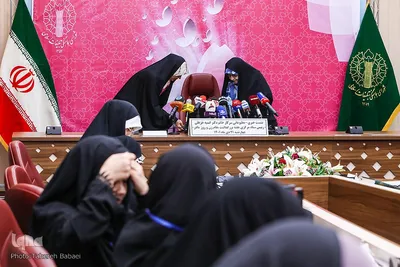 نشست خبری هفته زن