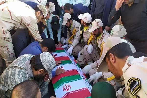 برگزاری مراسم تشییع شهید حمید فعله‌گری در بانه