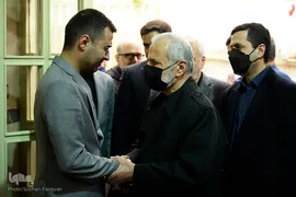 مراسم تشییع پیکر مرحوم حسن غفوری‌فرد در حسینیه جماران