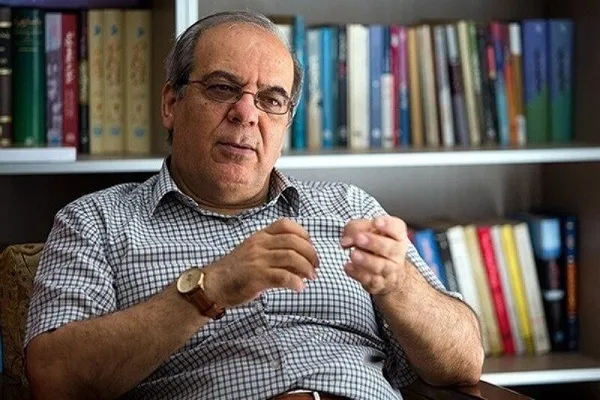 ساختارها باید افراد ناتوان را به نپذیرفتن مسئولیت وادار کند نه گزاره‌های دینی و اخلاقی