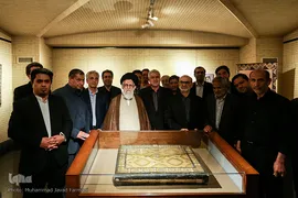 مراسم رونمایی از تک اثر فاخر قرآنی