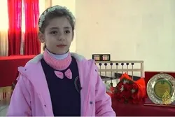 Karamar Yarinya Mahardaciyar Kur’ani Wadda Kuma Ta Zo Ta Daya A Gasar Lissafi Ta Duniya
