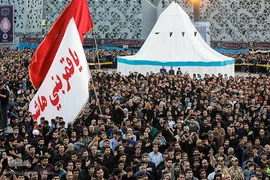 مراسم خیمه سوزان عصر عاشورا در میدان امام حسین (ع) تهران
