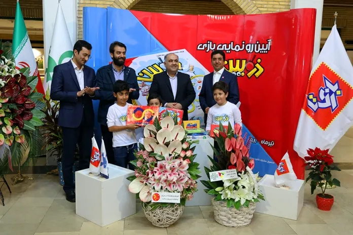 اسباب‌بازی‌های «ذره‌بین»، «معمای جورچین» و «دست به دست» رونمایی شد