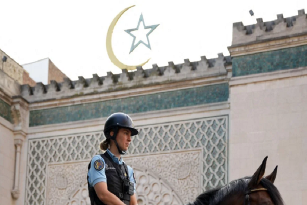 French Mosque Closure Strikes at Religious Freedom: Lawyer French Mosque Closure Strikes at Religious Freedom: Lawyer