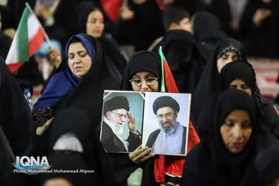 مراسم بزرگداشت چهلمین روز خاکسپاری مقام معظم رهبری در اهواز عکاس محمد محمدعلی پور