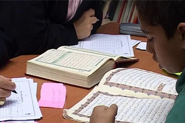 گسترش آموزش‌ عمومی قرآن با مشارکت امام‌جمعه کرمان