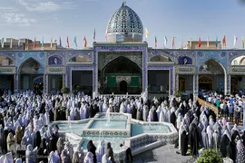 نماز عید سعید فطر در جوار حرم حضرت امام زاده حسن (ع)
