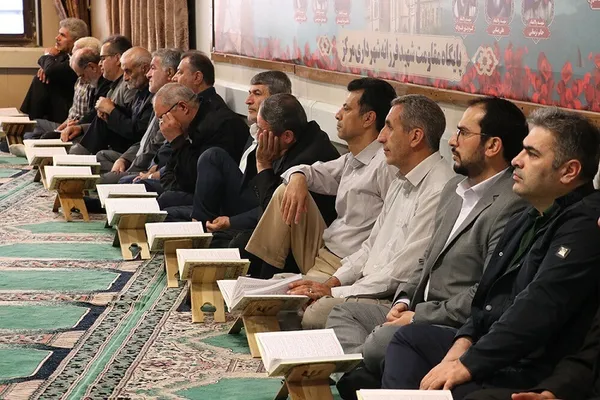 جلسه تفسیر قرآن ویژه مدیران اجرایی آذربایجان‌شرقی