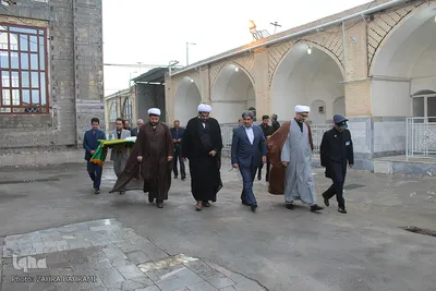 غبارروبی آستان مقدس امامزاده محمد‌عابد(ع) اراک/عکاس:زهرا بهرامی