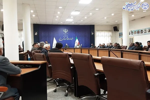 نشست صمیمانه اصحاب فرهنگ، هنر و رسانه با فرماندار نور برگزار شد