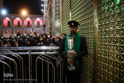 شام غریبان امام حسین(ع) در حرم رضوی