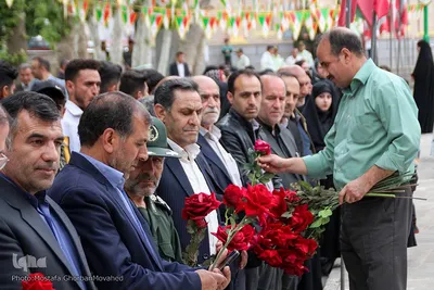 مراسم عصری با شهدا و قرائت زیارت عاشورا در گلزار شهدای اهر