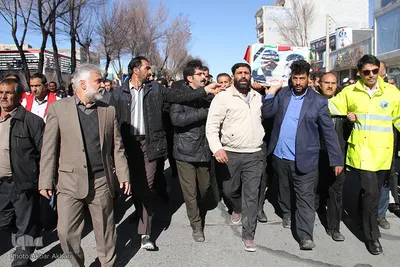تشییع پیکر شهدای حادثه سقوط اورژانس هوایی در چهارمحال و بختیاری