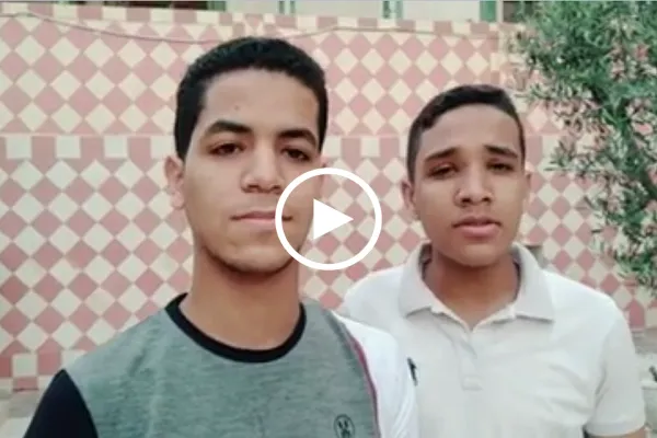 بالفيديو...تلاوة رمضانية بصوت أولاد عائلة الطاروطي