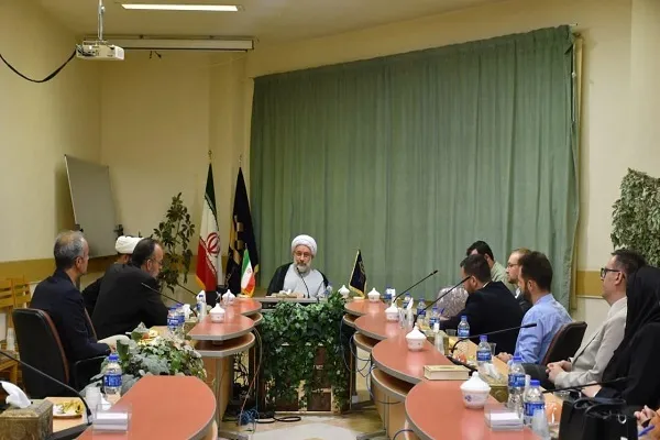 آسیب نظام سرمایه‌داری غرب به جامعه بشری