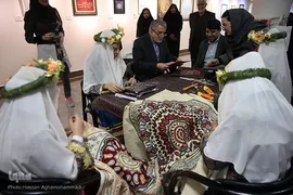 بازدید سید رضا صالحی امیری، رئیس کمیته ملی المپیک از نمایشگاه آثار برگزیده جشنواره ملی و هنری «همام»