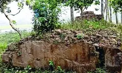 রংপুরে মোগল সম্রাজ্ঞী শহীদ লাল বিবির সমাধি