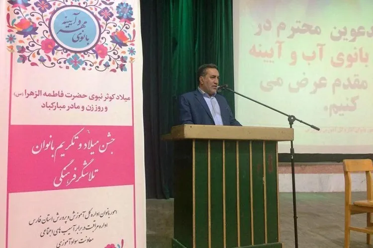 انقلاب اسلامی به بانوان عزت بخشید / زندگی حضرت زهرا(ع)؛ بهترین الگوی تربیتی