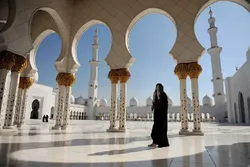 تقارير: تطور کبیر في السیاحة الإسلامیة حتی العام 2020