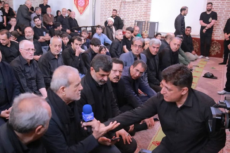 خون امام حسین(ع) انسان‌‌های مظلوم را در برابر ظلم به ایستادگی فراخوانده است