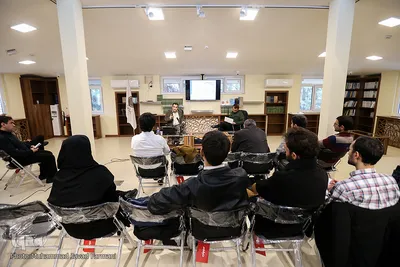 نشست بررسی مواجهه اهل بیت (ع) با جریان های مختلف شیعه 