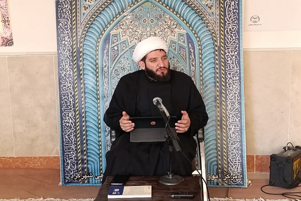 حجت‌الاسلام و المسلمین احمدرضا رئیسی، کارشناس مذهبی
