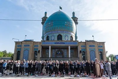 نماز عید فطر در امامزادگان محمد (َع) و سکینه خاتون (س) کرج‎‎