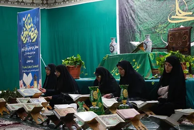 محفل جزءخوانی و تفسیر قرآن در امامزاده محسن اصفهان