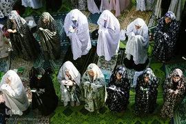 نماز عید سعید فطر در جوار حرم حضرت امام زاده حسن (ع)
