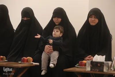 کاروان زیر سایه خورشید در منزل شهید لاریجانی
