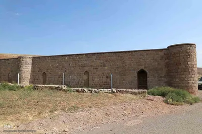 کاروانسرای شاه عباسی گویجه بئل جاده اهر_ تبریز