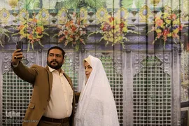 زیر سایه ضریح