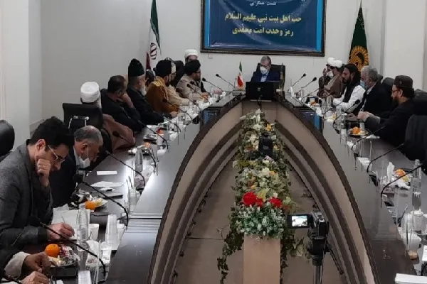 Mashhad: leader mistici indiani visitano santuario dell'Imam Redha (P)