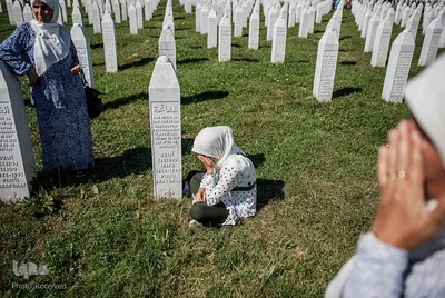 بیست و پنجمین مراسم سالگرد کشتار ۸۰۰۰هزار مسلمان شهر «سربرنیتسا» جمهوری بوسنی و هرزگوین توسط ارتش صرب