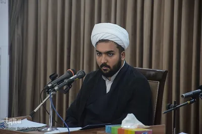نشست علمی تبیین حقایق و ارزش‌های انقلاب در تبریز