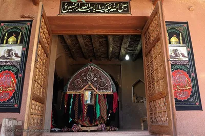 آیین سنتی «نخل‌گردانی» در روستای ابیانه نطنز