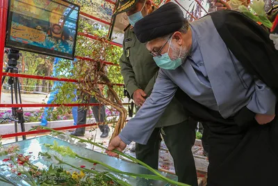 مراسم غبارروبی گلزار شهدای مدافع حرم در شیراز‎‎