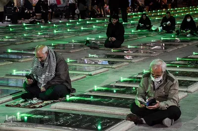 مراسم پرفیض شب ۱۹رمضان، در گلزار شهدای وادی رحمت