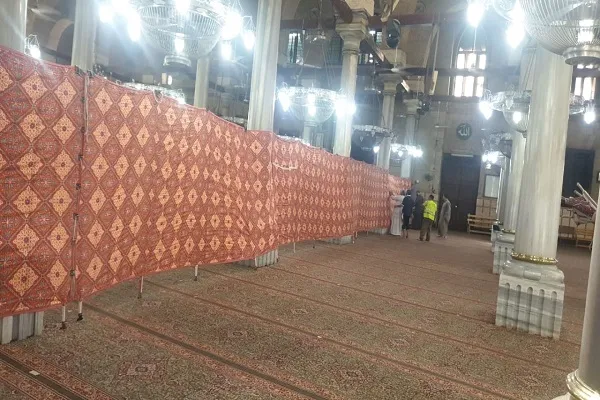 نصب حفاظ در مساجد «سیده زینب(س)» و «رأس الحسین‌(ع)» در قاهره