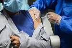 آغاز واكسيناسيون نيروهای كارگری خدمات شهری شهرداری مشهد