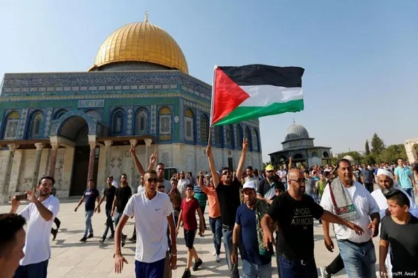 الأقصى في خطرٍ شعارٌ يفضحُ وسلاحٌ يجرحُ