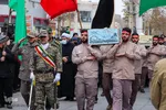 تشییع دو شهید گمنام دفاع مقدس بر شانه‌های مردم شهیدپرور ملایر