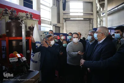 بازدید جواد اوجی، وزیر نفت از نمایشگاه توانمندی‌ها و دستاوردهای جهاددانشگاهی
