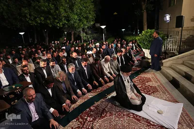 دیدار جمعی از شاعران و اهالی فرهنگ و ادب با رهبر انقلاب