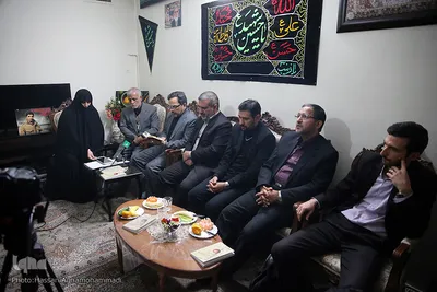 دیدار نمایندگان جامعه قرآنی با خانواده شهید «مهدی خاتمی»